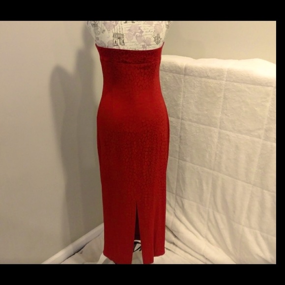 Nicole Miller Collection Strapless Gown - Picture 3 of 5